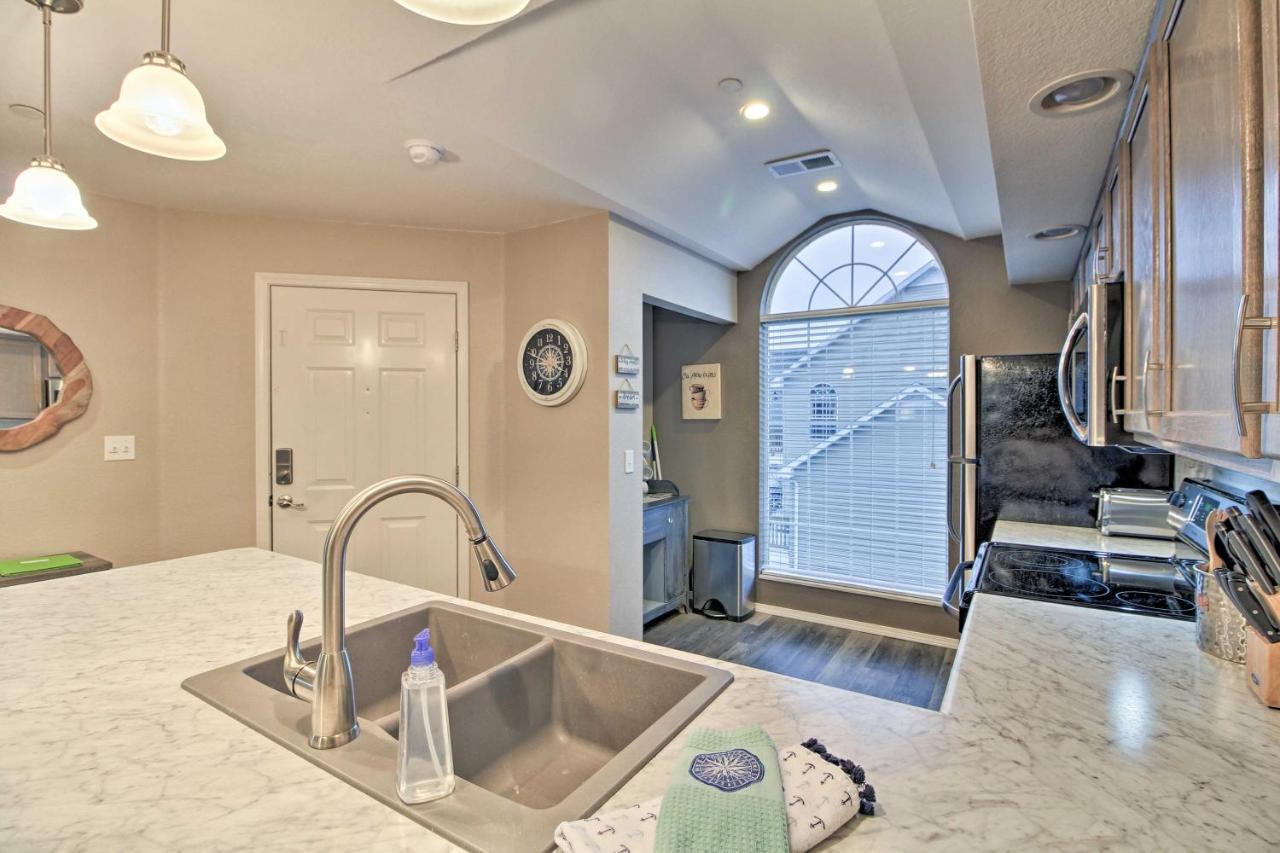 Updated Lake Taneycomo Condo With Screened Porch! 브랜슨 외부 사진