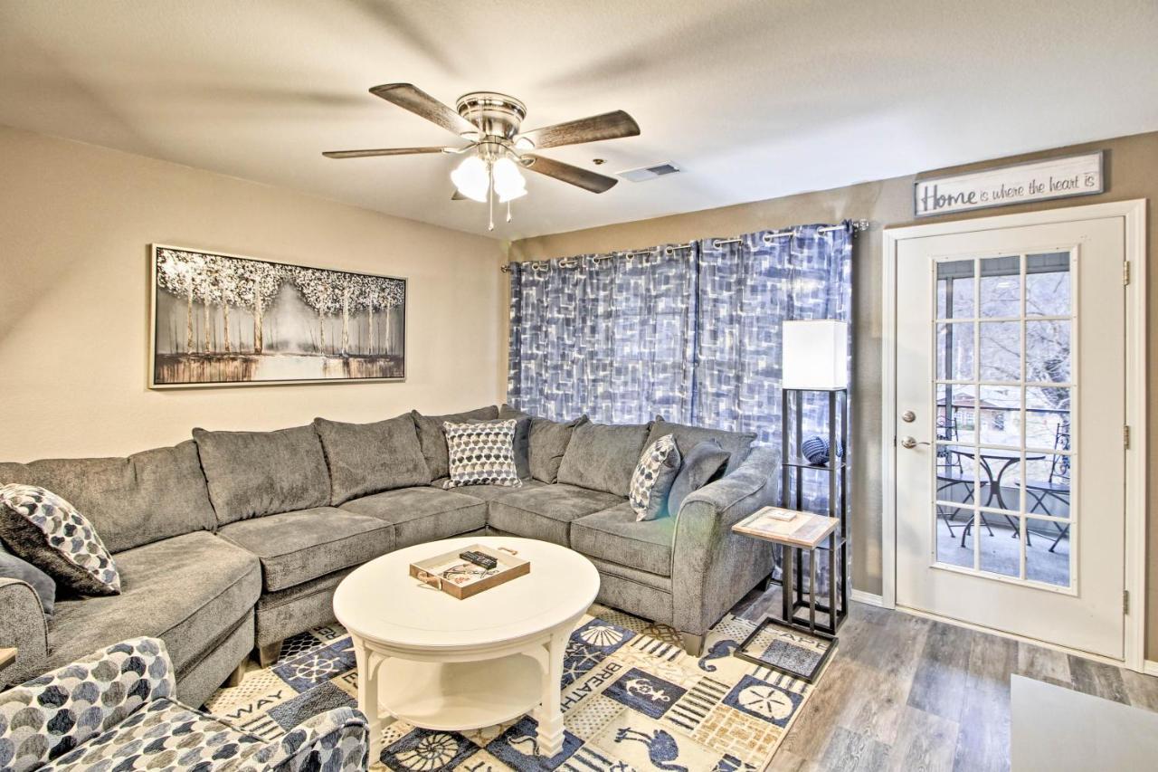 Updated Lake Taneycomo Condo With Screened Porch! 브랜슨 외부 사진