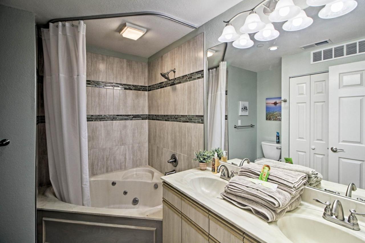 Updated Lake Taneycomo Condo With Screened Porch! 브랜슨 외부 사진